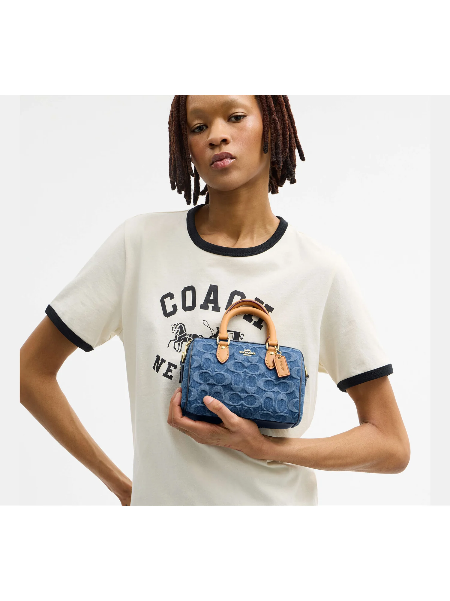 Мини-сумка кросс-боди Coach Rowan из джинсовой ткани Signature — 7