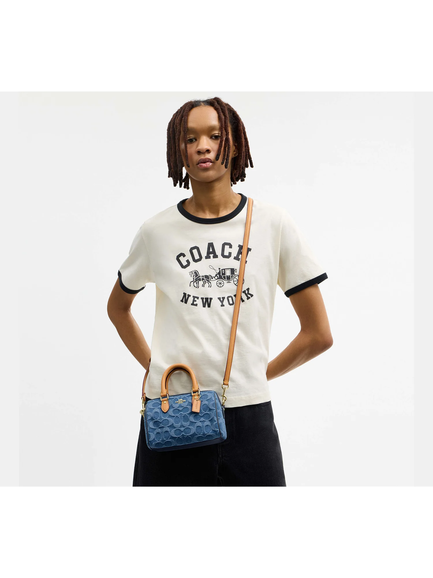 Мини-сумка кросс-боди Coach Rowan из джинсовой ткани Signature — 8