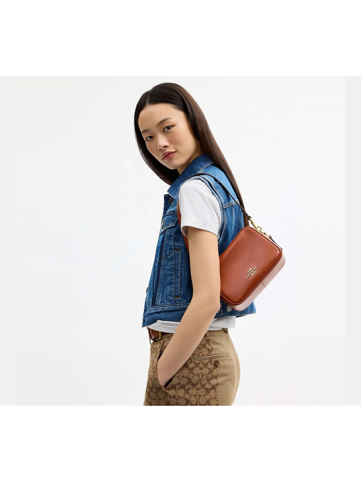 Мини-сумка-кроссбоди Coach Carey — 19
