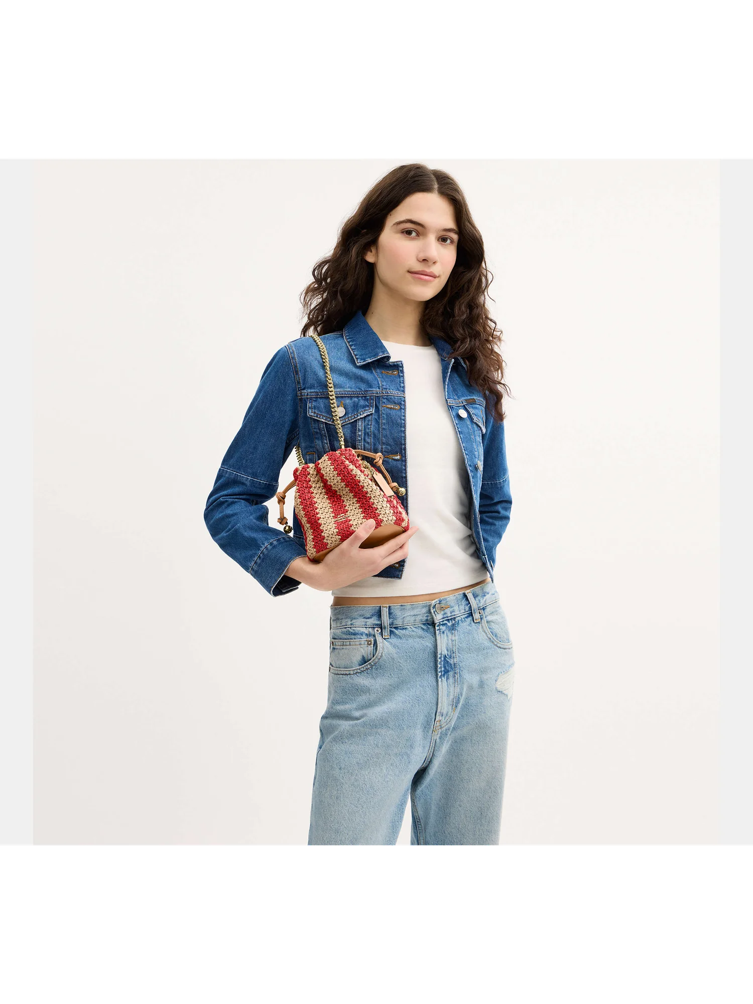 Мини-сумка Coach Faye на кулиске в полоску — 19