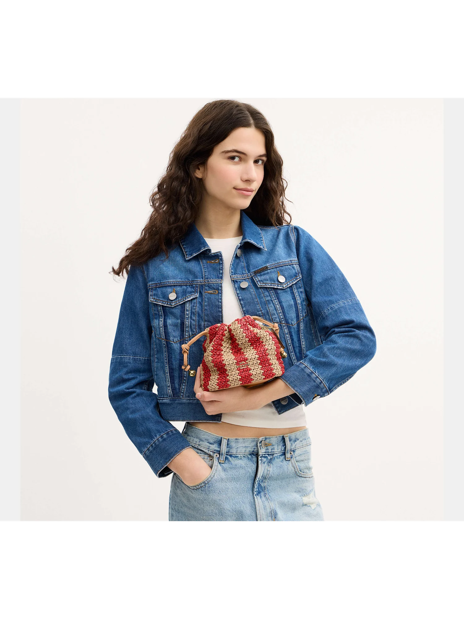 Мини-сумка Coach Faye на кулиске в полоску — 6
