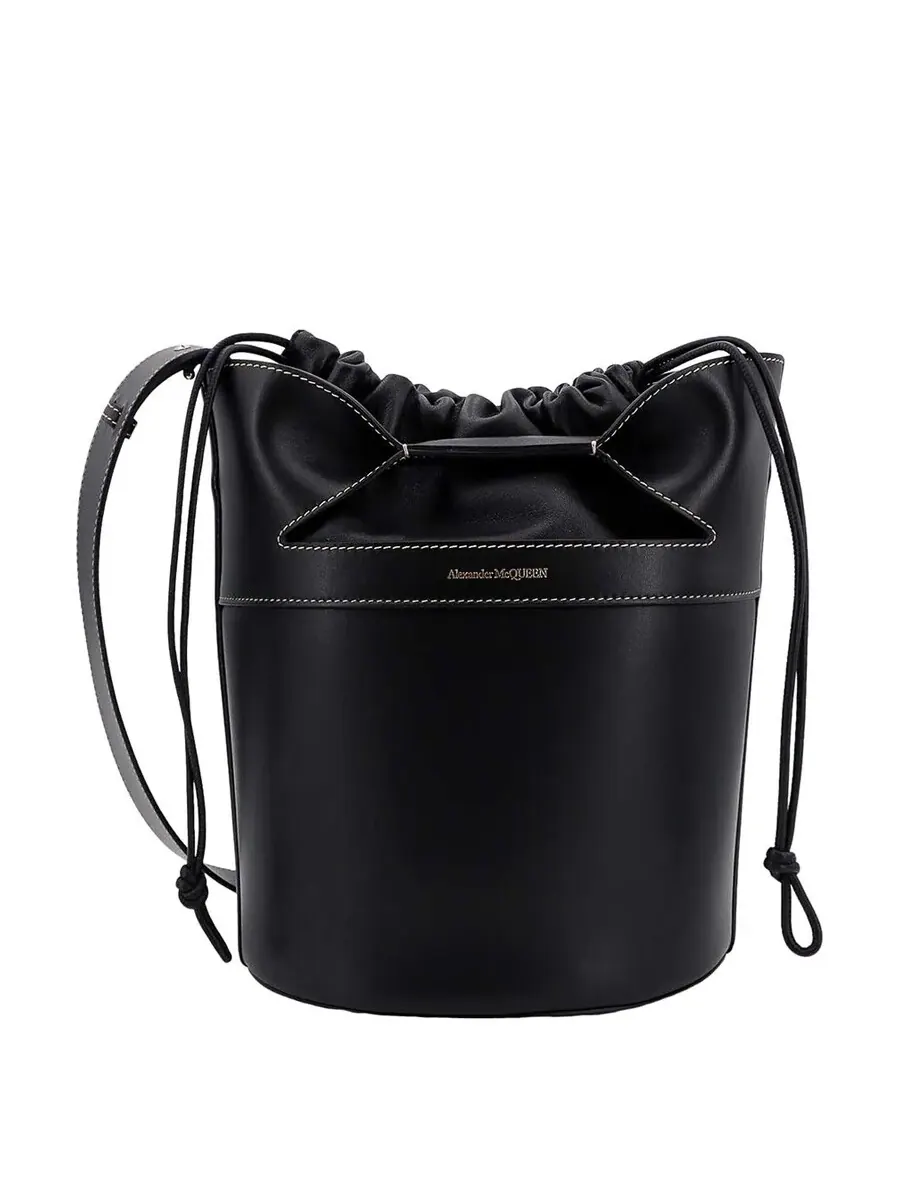 Кожаная сумка-ведро Alexander McQueen с логотипом-штампом