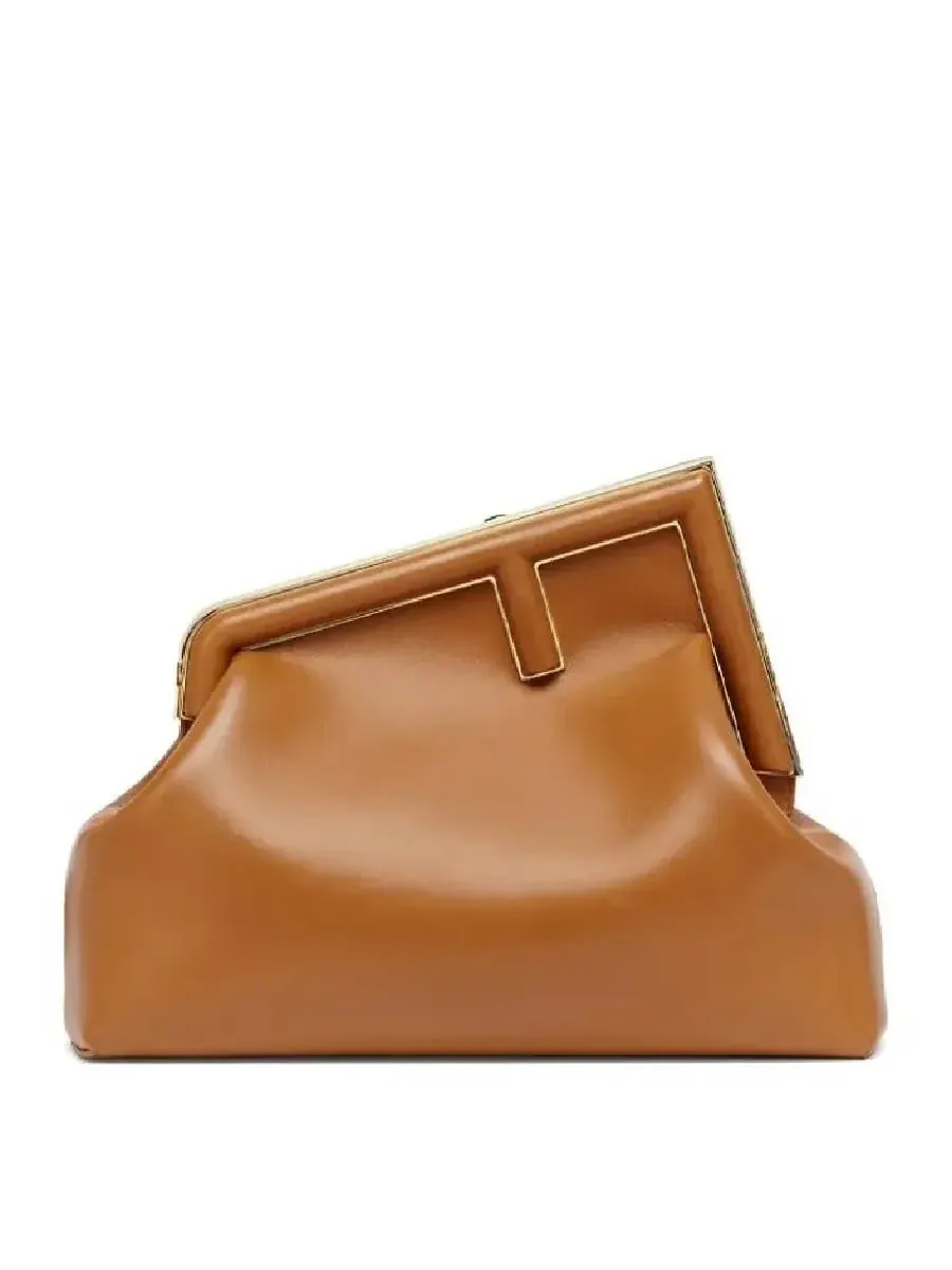 Fendi Первая кожаная средняя сумка