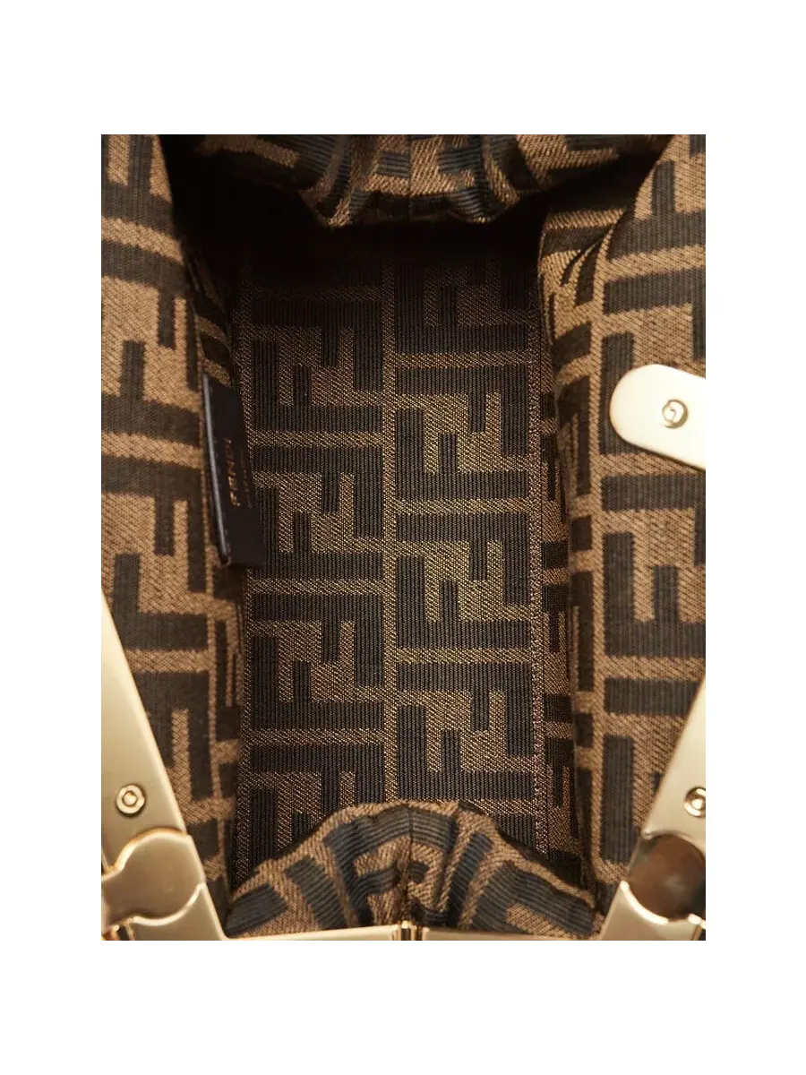 Клатч Fendi First Small из мягкой кожи наппа — изображение 3 из 3, карамель