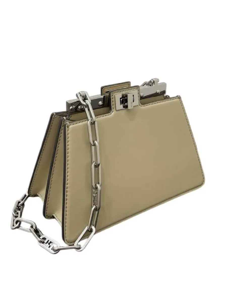 Сумка Fendi Peekaboo с ручкой-цепочкой — 2