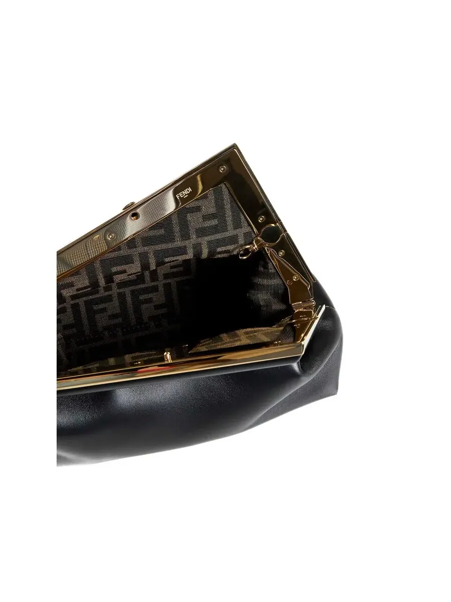 Клатч Fendi First Midi из мягкой кожи наппа — изображение 4 из 4, черный