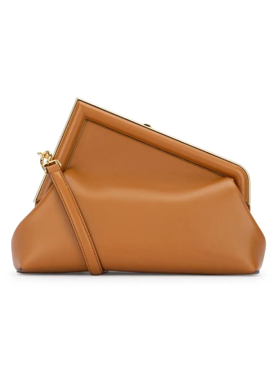 Клатч Fendi First Midi из мягкой кожи наппа — изображение 2 из 3, карамель/золото мягкий