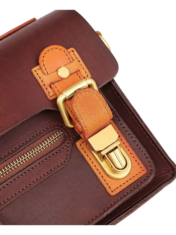 Женская сумка-саквояж Aster Mini из натуральной кожи OLD TREND — изображение 11 из 14, коричневый