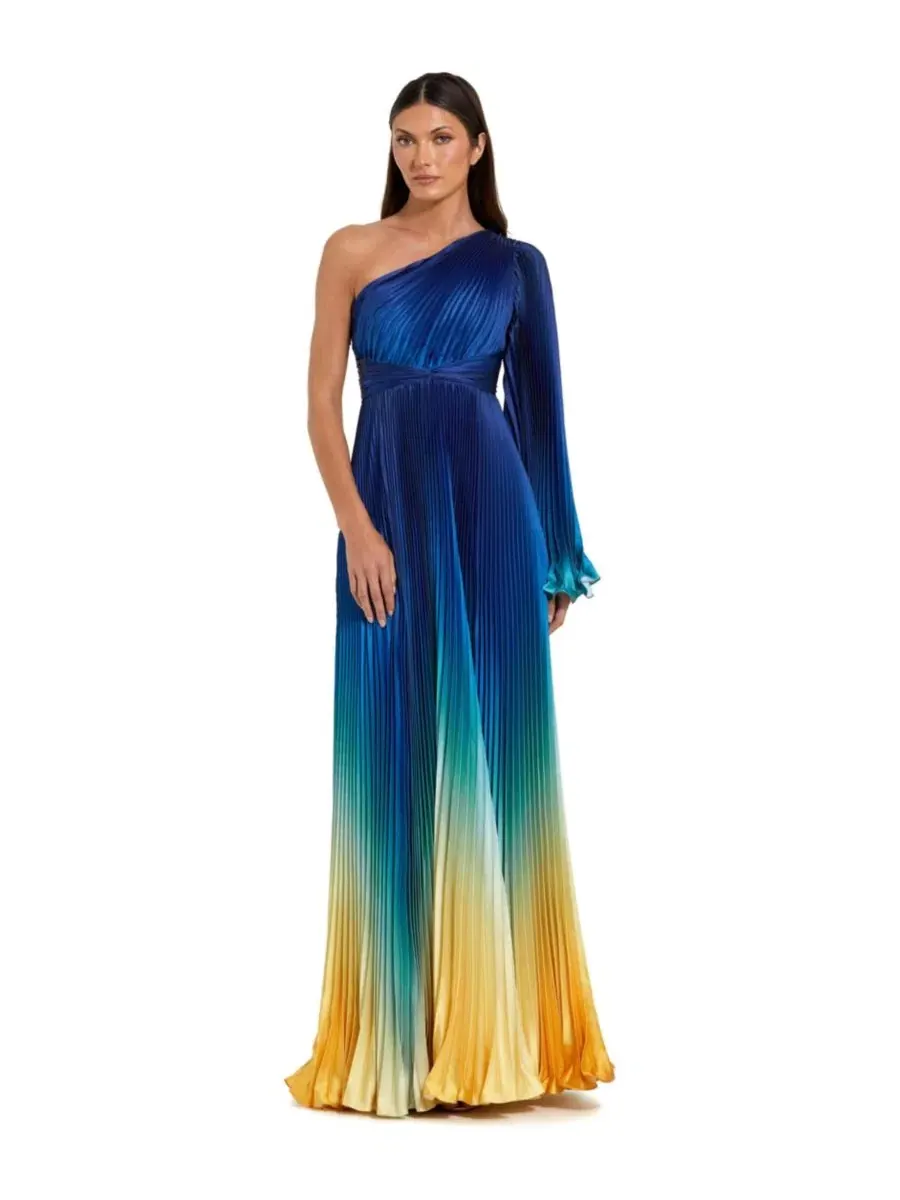 Платье вечернее с одним рукавом и омбре, Petite Pleated Charmeuse One-Shoulder Flare Sleeve Gown