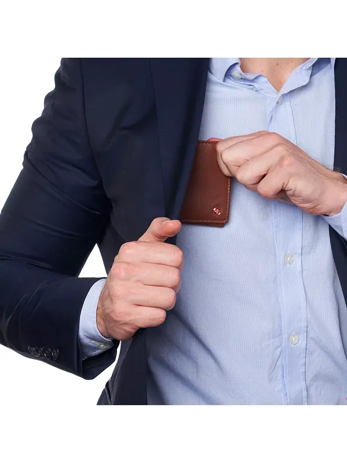 Мужской кошелек Commuter RFID с двумя окошками для удостоверений и разделом для купюр Alpine Swiss — изображение 5 из 6