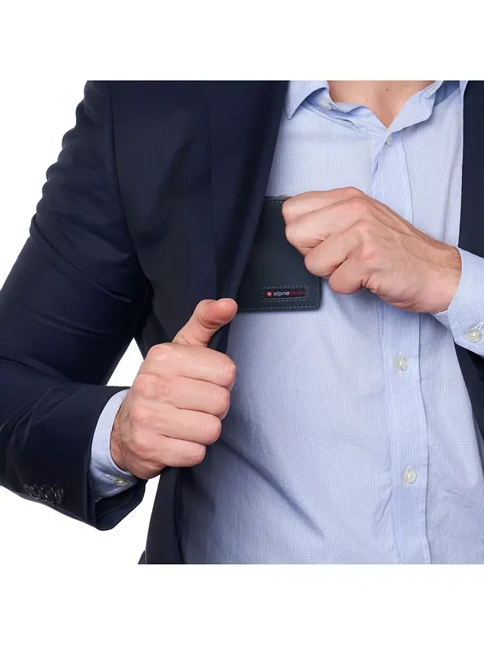Мужской кошелек Commuter RFID с двумя окошками для удостоверений и разделом для купюр Alpine Swiss — изображение 5 из 6