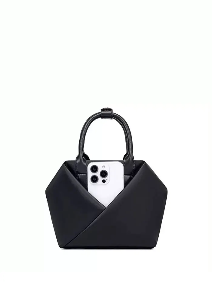 Маленькая сумка-тоут Origami Ultra Satin Crossbody Lux & Nyx — изображение 10 из 10, черный