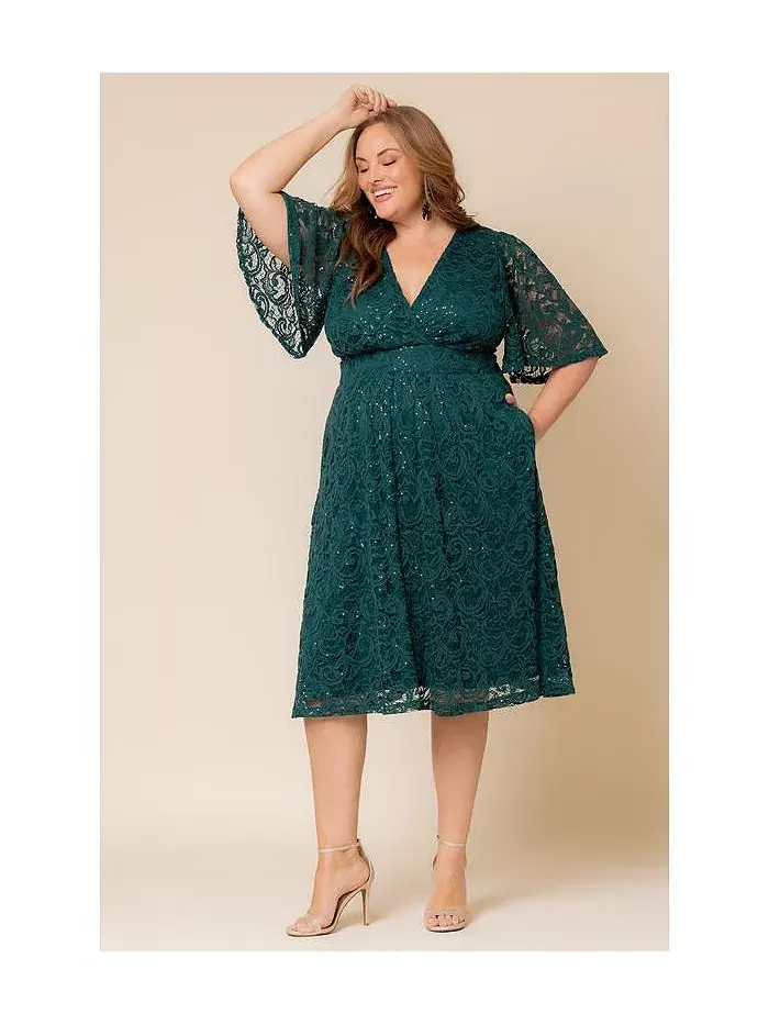 Женское платье для коктейля с кружевом и пайетками в виде звезд Plus Size Kiyonna — изображение 4 из 6, зеленый