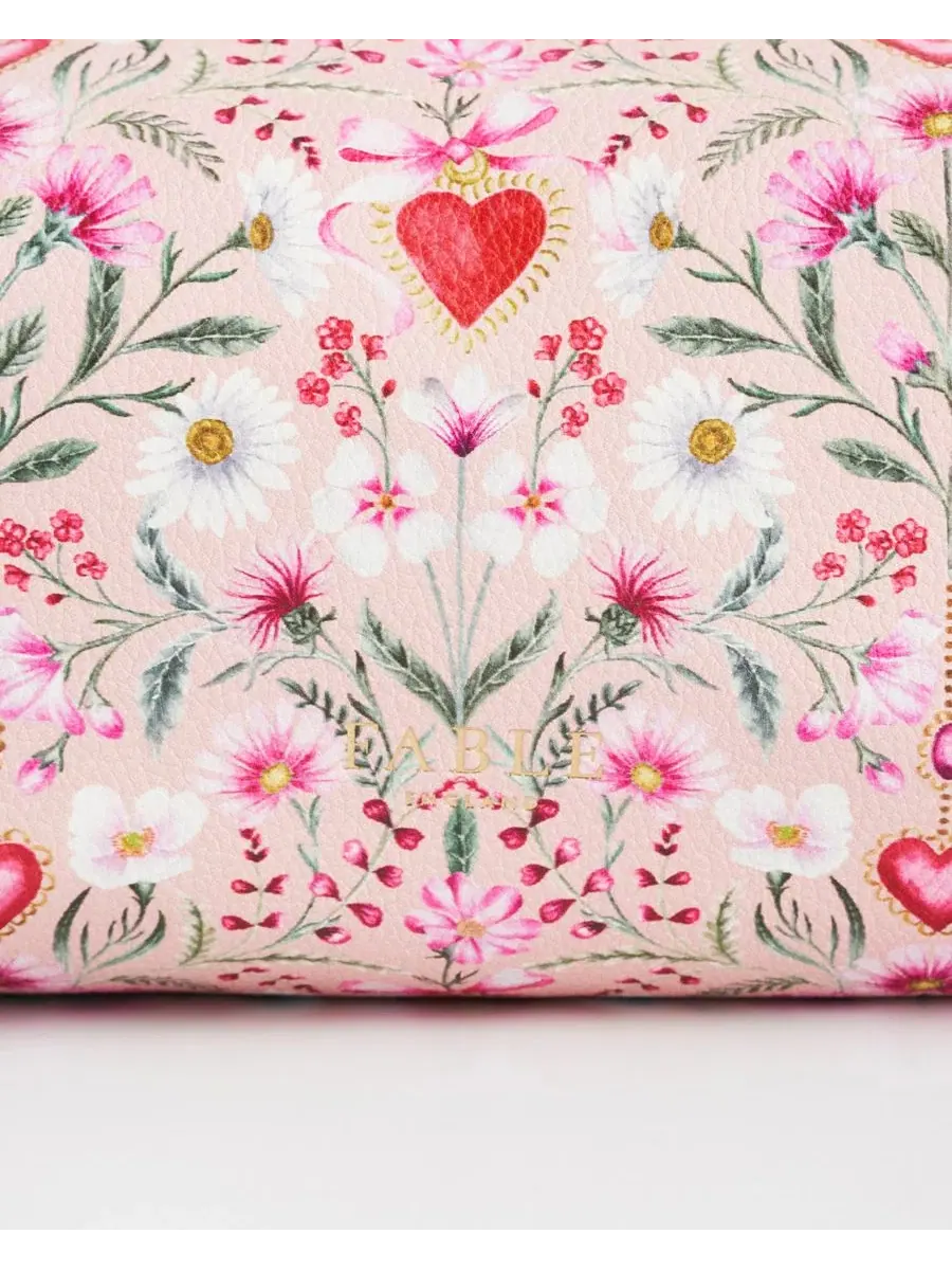 Косметичка с цветочным принтом Pink Floral Heart Fable England — изображение 4 из 7, розовый