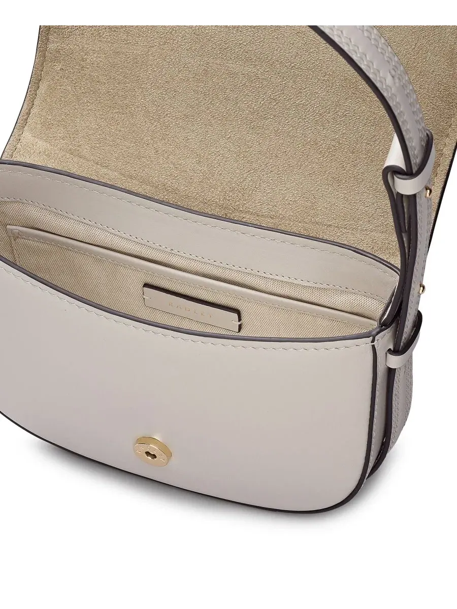 Небольшая сумка через плечо Keswick Mews Leather Radley London — изображение 3 из 3, раковина