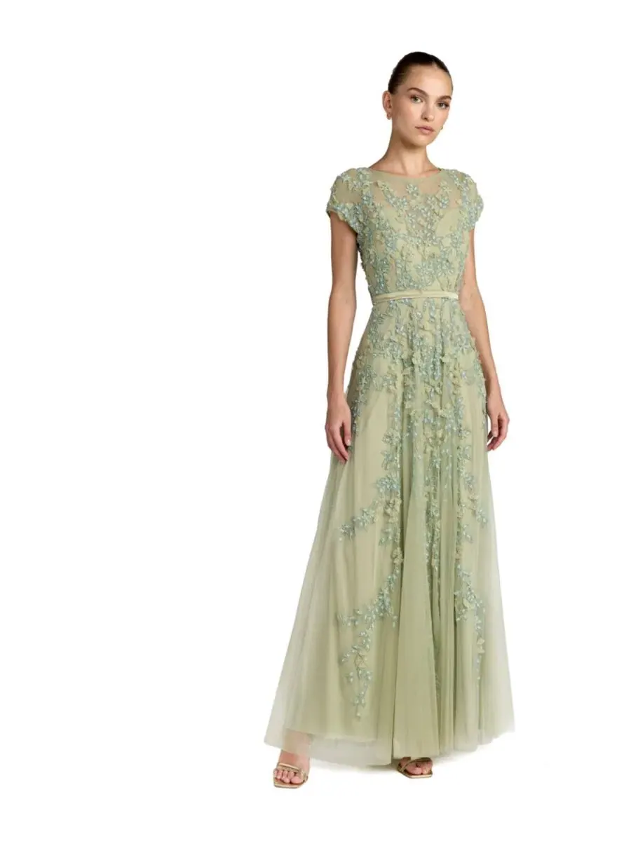 Вечернее платье с цветочной вышивкой, модель Floral Embellished Short Sleeve Mesh Gown Mac Duggal