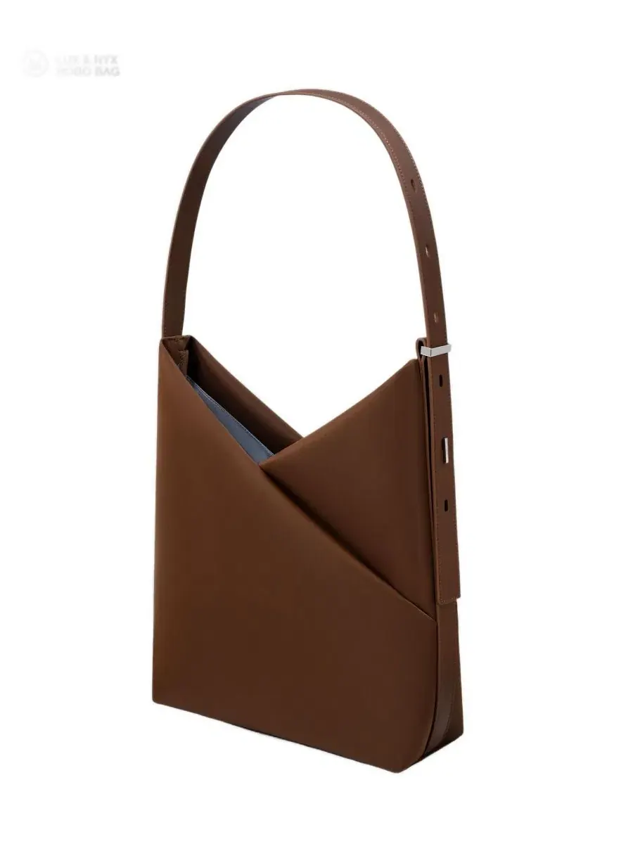 Сумка-шопер Origami Convertible Hobo Bag Lux & Nyx — изображение 4 из 11, сепия