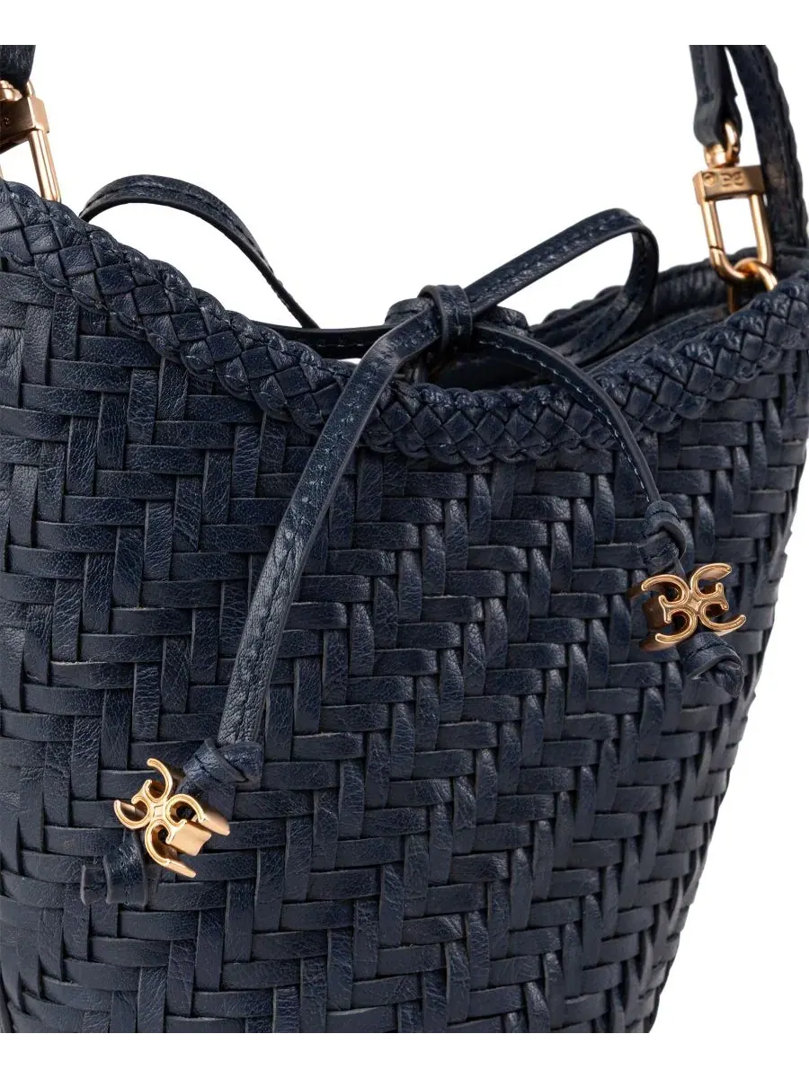 Компактная сумка через плечо Marcie Small Crossbody Sam Edelman — изображение 6 из 6, синий