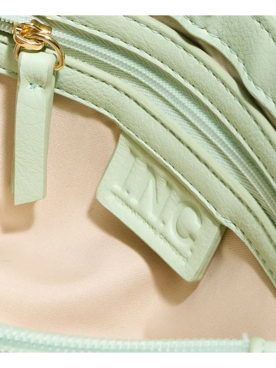 Мини-сумка через плечо с текстурой из замши, модель Mini Ajae Ruched Suede I.N.C. International — изображение 6 из 7, зеленый