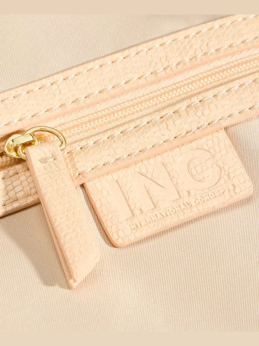 Сумка-хобо с текстурой под рептилию I.N.C. International Concepts Vivienn Lizard Hobo, Powdered — изображение 7 из 7