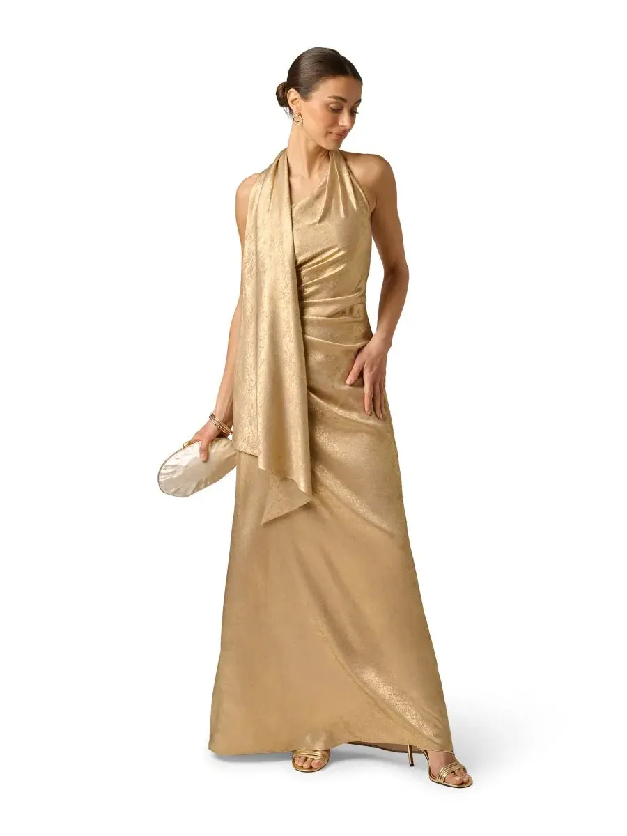 Вечернее платье с драпированным шарфом и плиссировкой, модель Foiled Draped Neck Scarf Pleated Ball — изображение 2 из 5