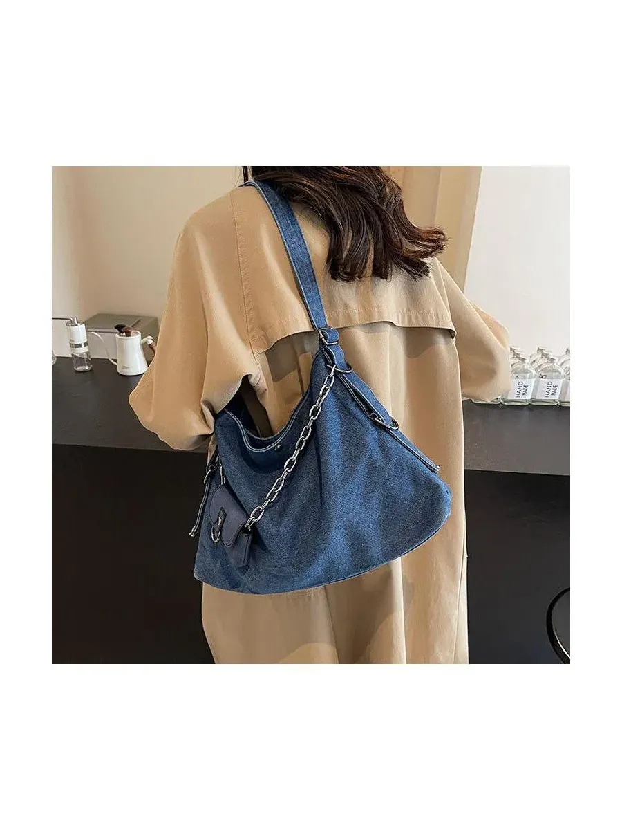Джинсовая сумка-хобо с цепочкой, модель Drift Hobo Bag SUSU — изображение 2 из 5