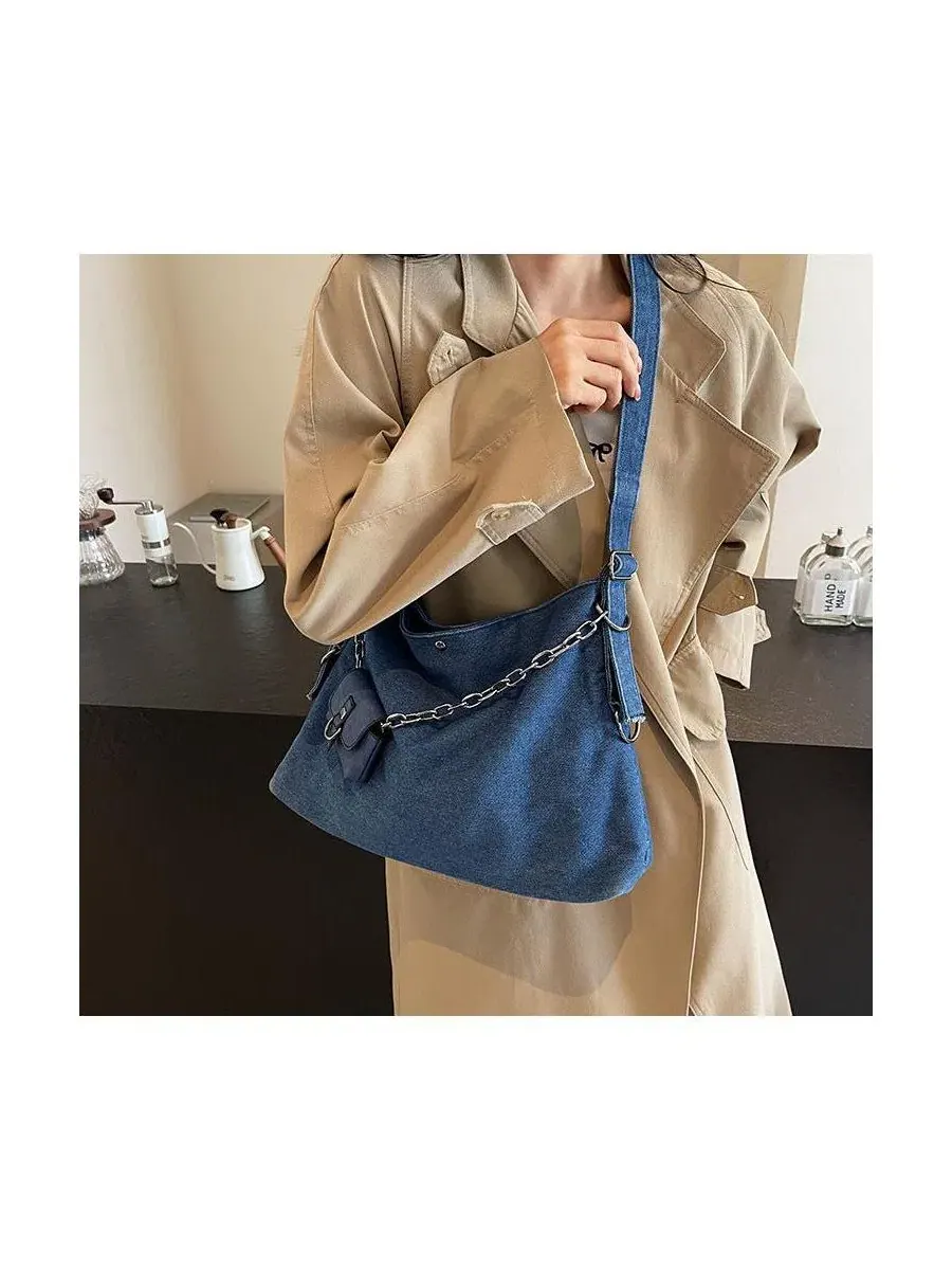 Джинсовая сумка-хобо с цепочкой, модель Drift Hobo Bag SUSU — изображение 3 из 5