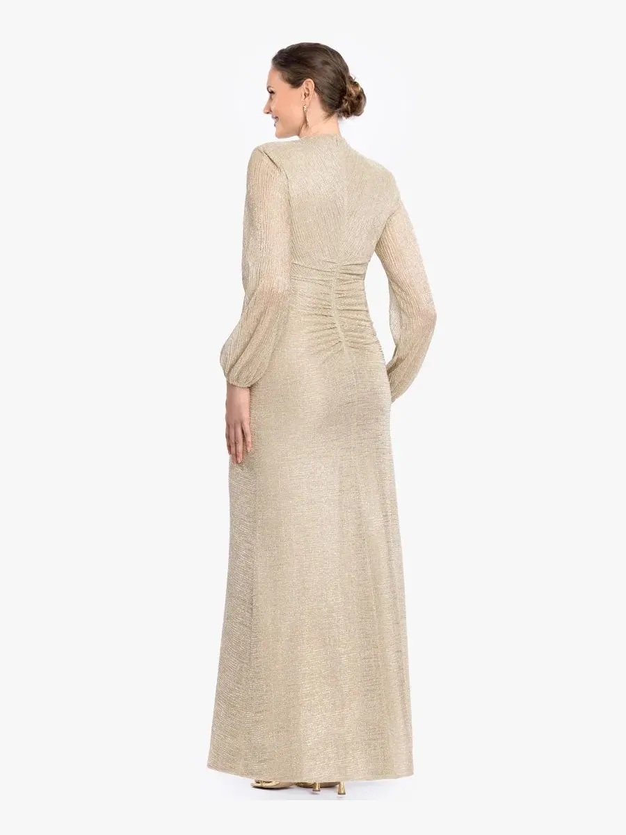 Вечернее платье с длинным рукавом Petite Bell Long-Sleeve Gown Betsy & Adam — изображение 4 из 4, золото