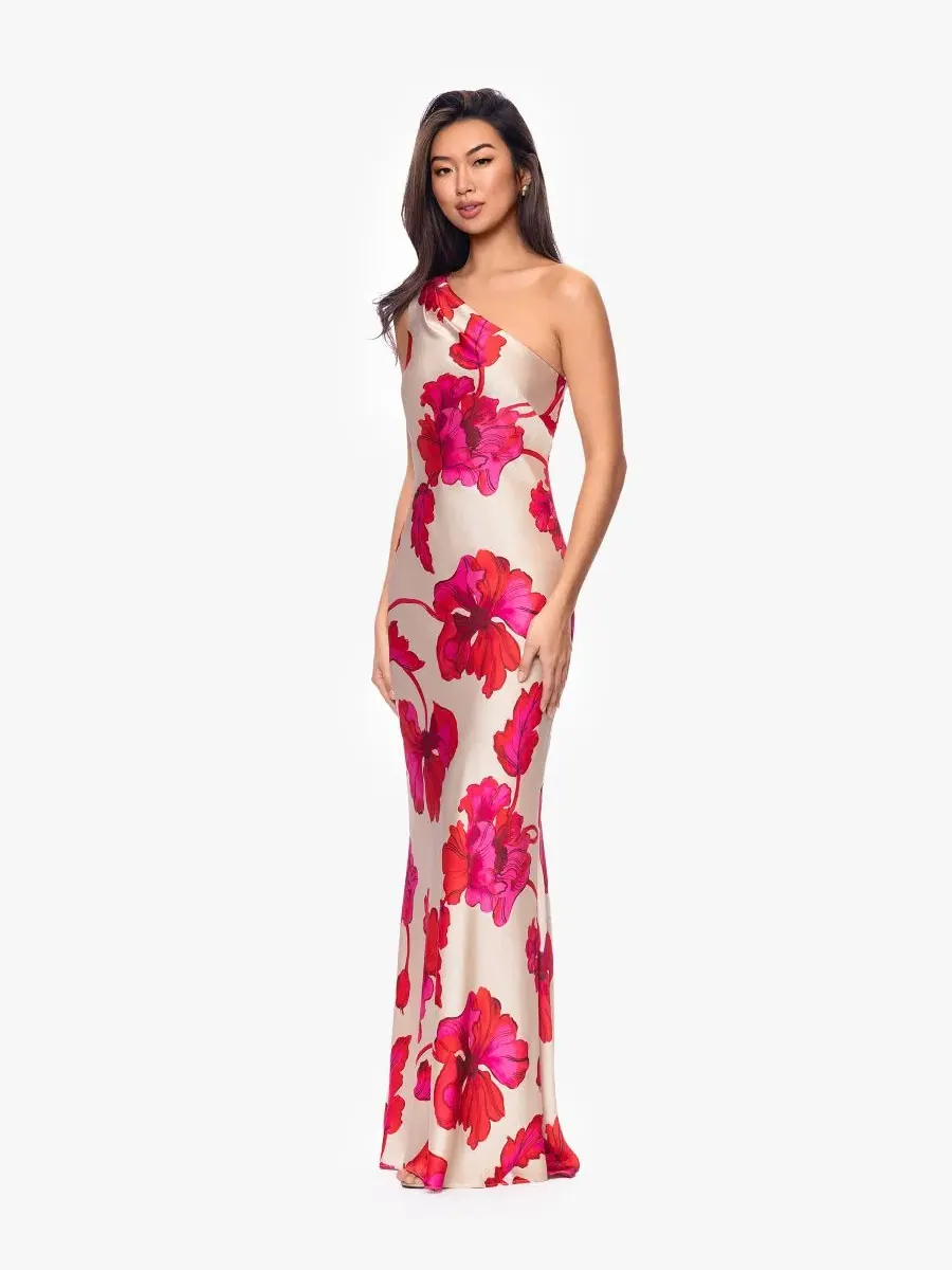 Вечернее платье с одним рукавом и принтом Petite One-Shoulder Printed Gown XSCAPE — изображение 2 из 5, красный