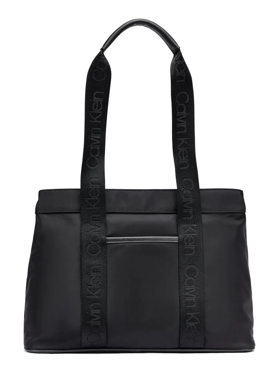 Большая сумка-шопер Caius Large Tote Handbag Calvin Klein — изображение 2 из 8, черный/серебристый
