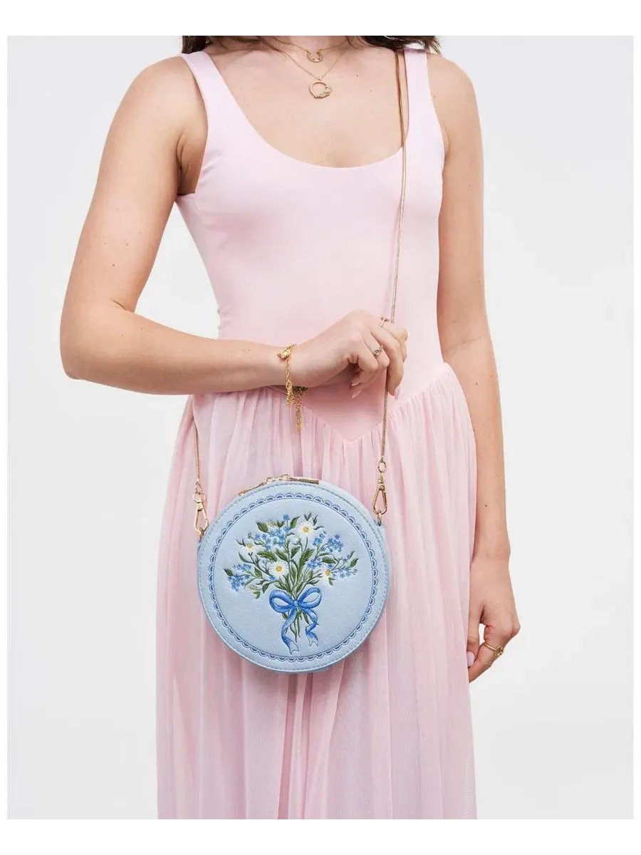Сумка-круг с вышивкой Blue Floral Bow Embroidered Circle Bag Fable England — изображение 2 из 7, синий