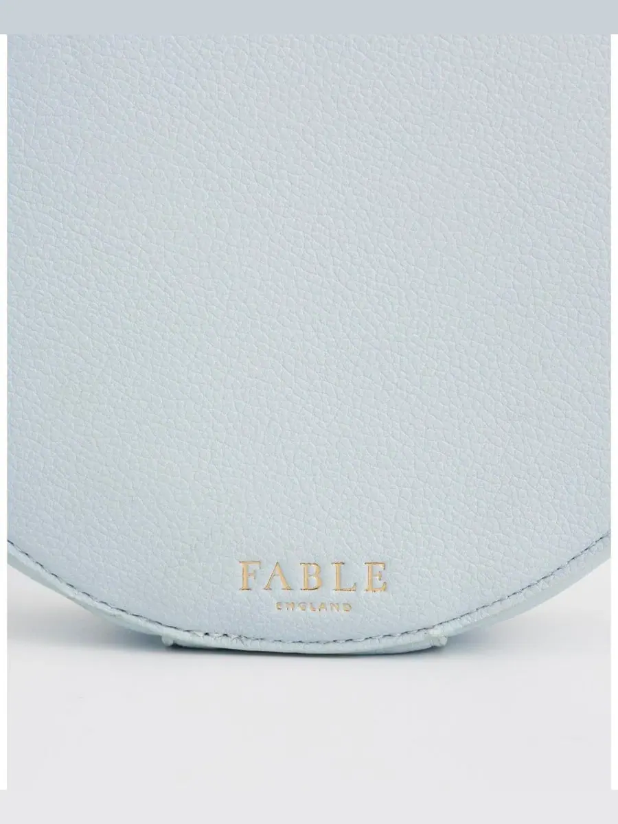 Сумка-круг с вышивкой Blue Floral Bow Embroidered Circle Bag Fable England — изображение 5 из 7, синий