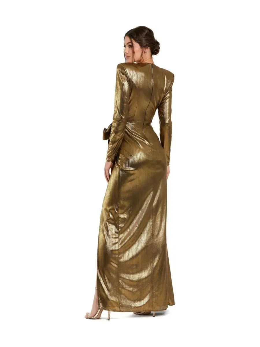 Вечернее платье с длинным рукавом, с разрезом и бантом, Petite Metallic Long Sleeve Gown With Bow — изображение 2 из 3