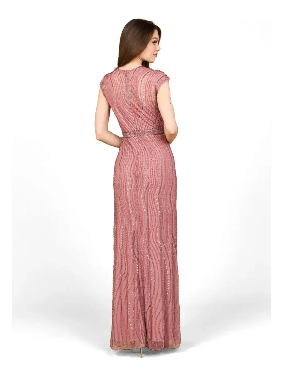 Вечернее платье без рукавов с пайетками, модель Illusion Neck Beaded Gown Lara — изображение 2 из 3, лайловый