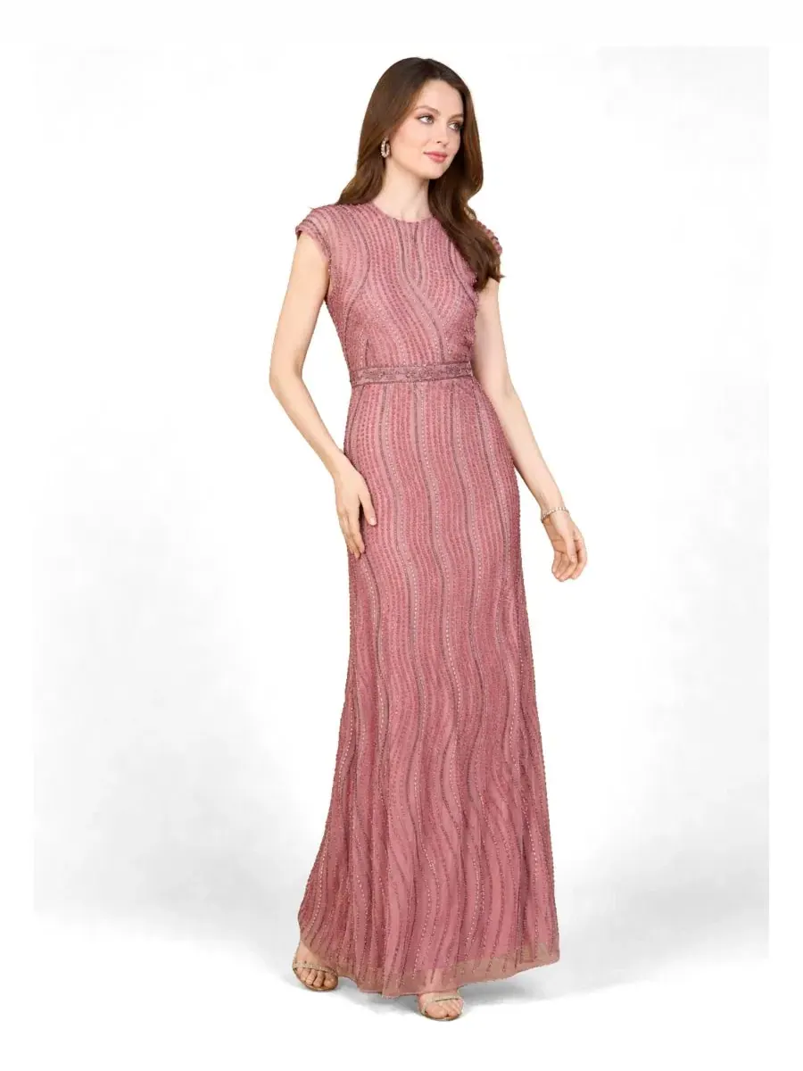 Вечернее платье без рукавов с пайетками, модель Illusion Neck Beaded Gown Lara — изображение 3 из 3, лайловый