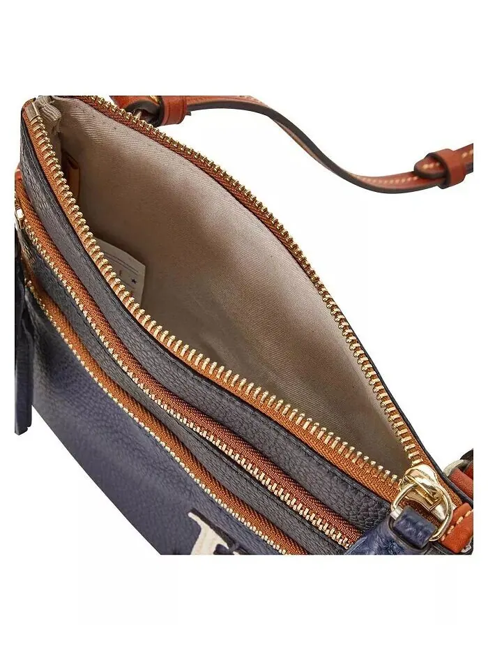 Кошелек через плечо Kansas City Royals Infield с тройной молнией Dooney & Bourke — изображение 3 из 4, нет цвета