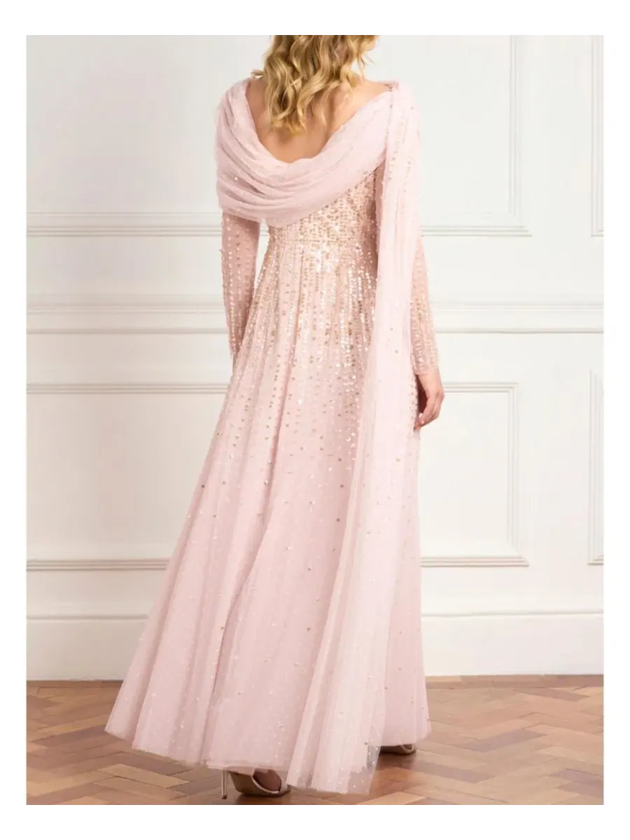 Платье с пайетками с длинным рукавом Moonlight Sequin Draped Long Sleeve Gown Needle & Thread — изображение 3 из 4
