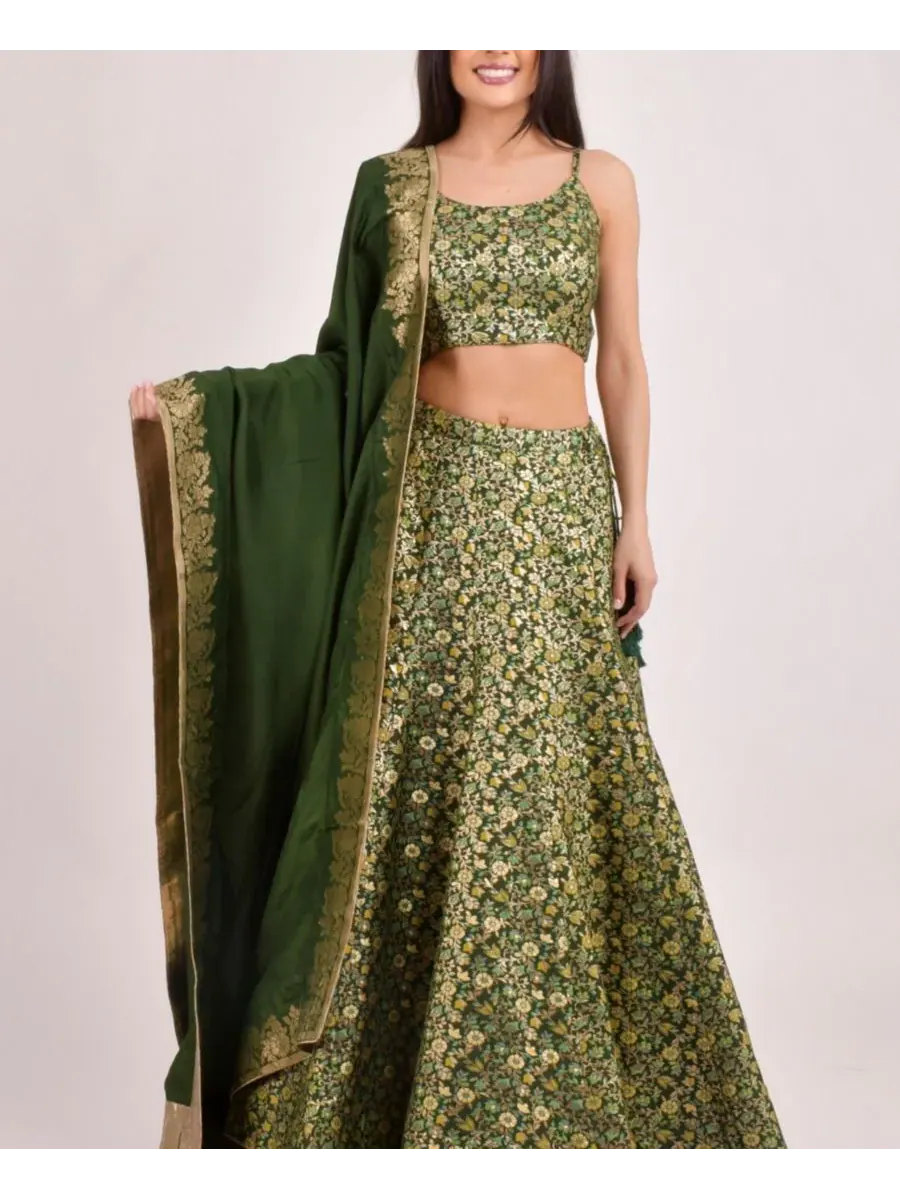 RAAS Женский насыщенный зеленый чоли Banarasi Lehenga