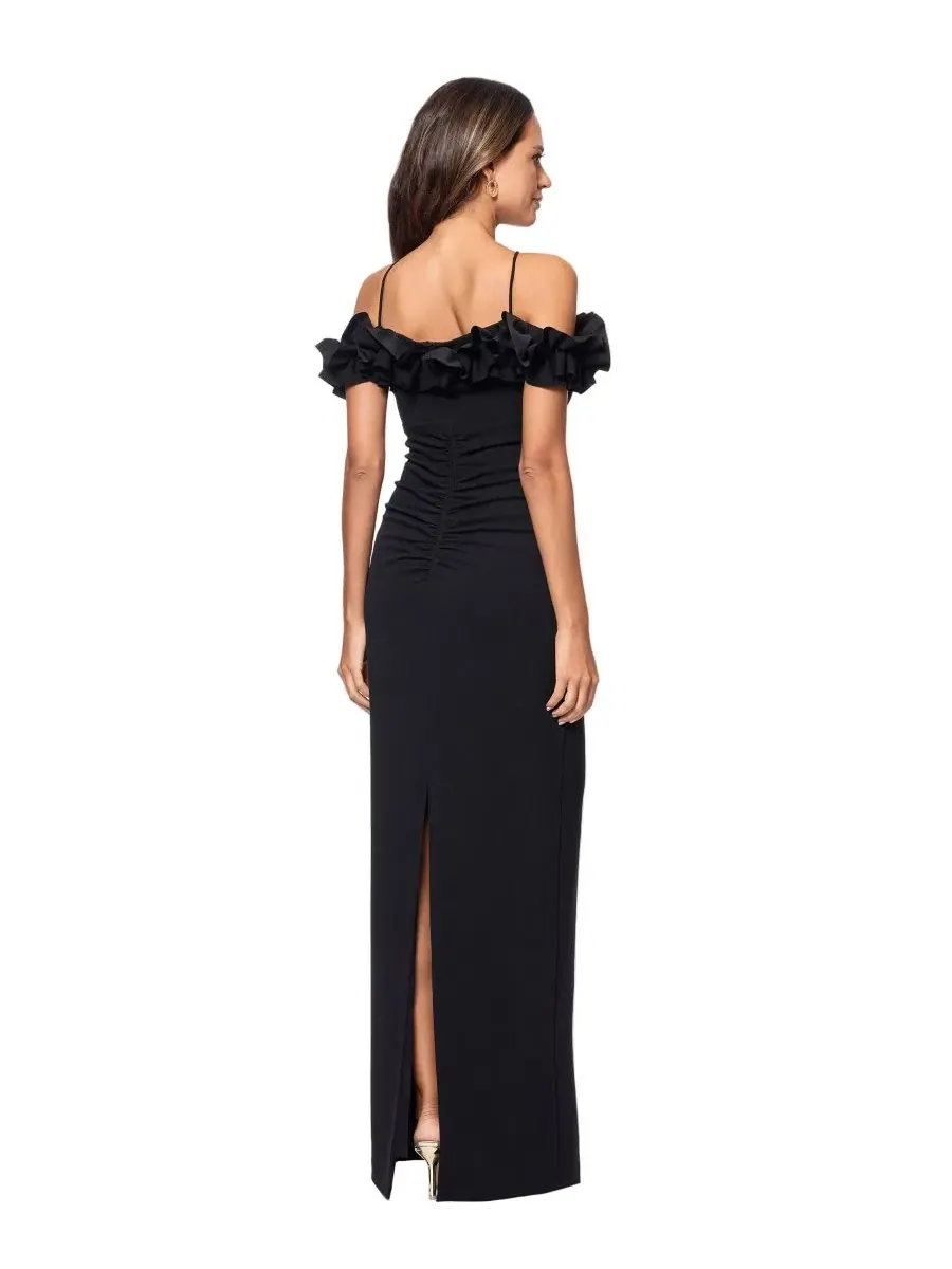 Вечернее платье с воланами и открытыми плечами, с разрезом, Petite Halter-Strap Ruffled Gown XSCAPE — изображение 4 из 4
