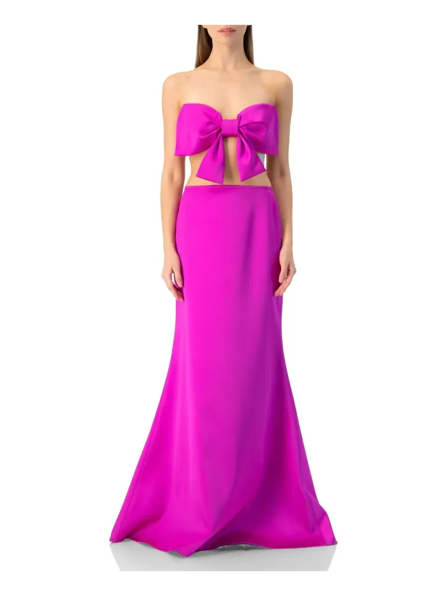 Вечернее платье без бретелек с бантом и вырезом, модель Bow-Front Crop-Top Gown Ivonne