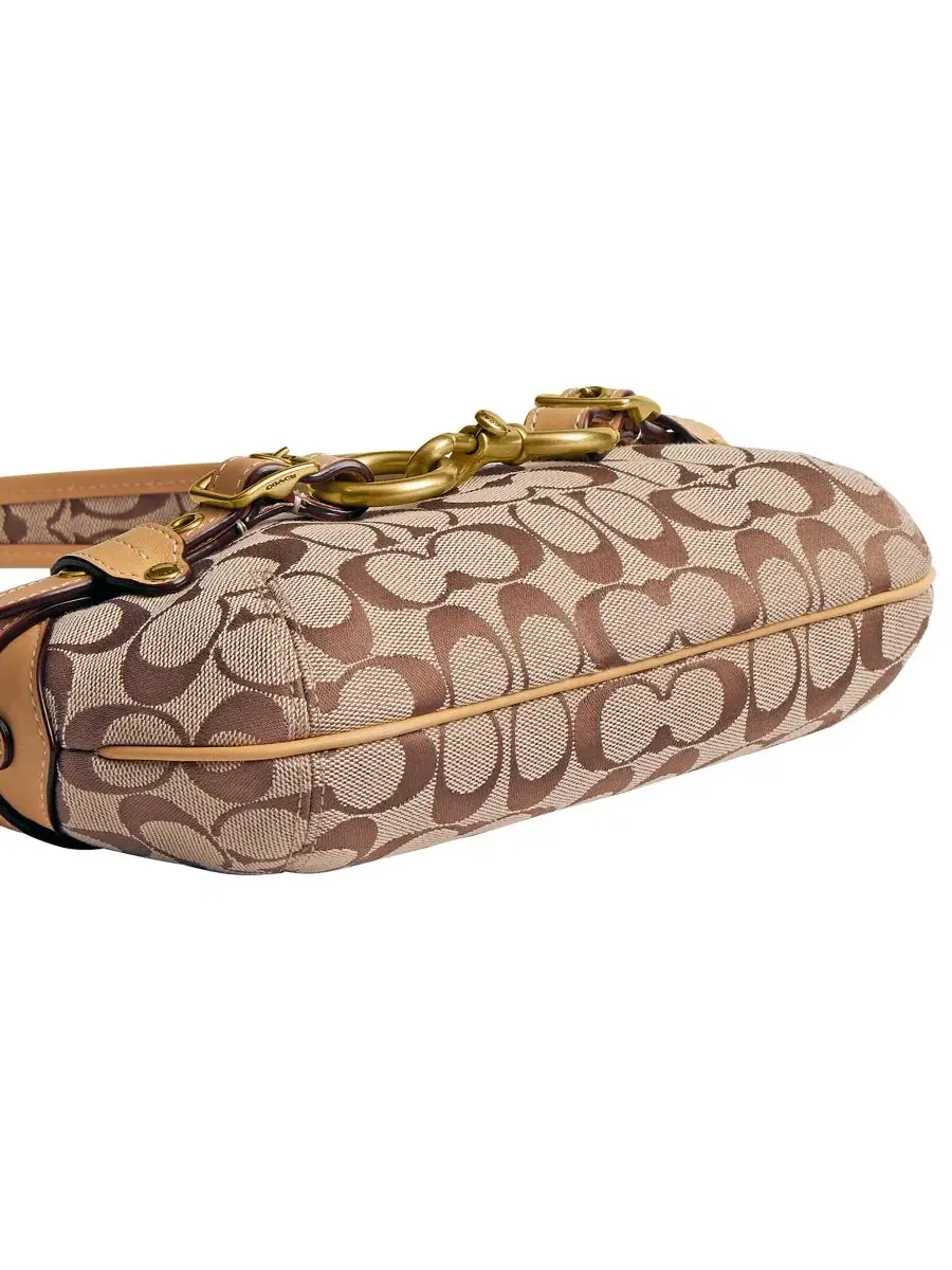 Женская сумка-шопер из жаккарда с ремнем COACH Belted Ergo Small Signature Jacquard Shoulder Bag 26 — изображение 7 из 7
