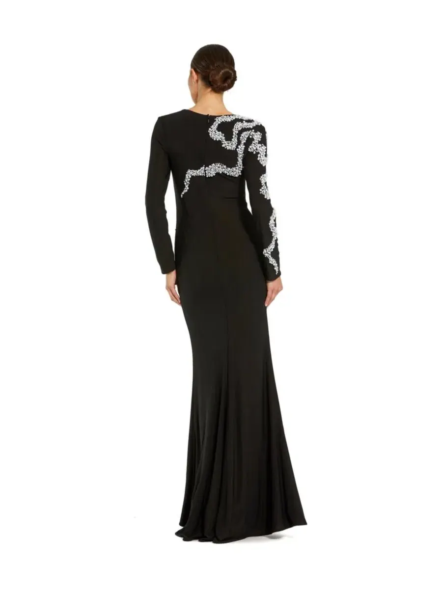 Платье вечернее длинное с бисером Petite Jersey Long Sleeve Beaded Column Gown Mac Duggal — изображение 2 из 3, черный