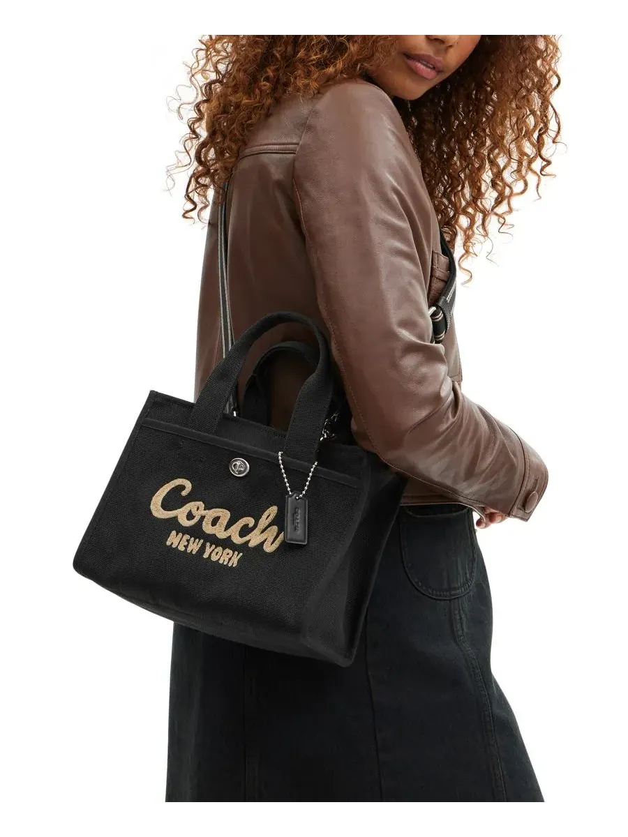 Сумка-тоут Cargo из канваса с вышитым логотипом COACH — изображение 1 из 4, черный