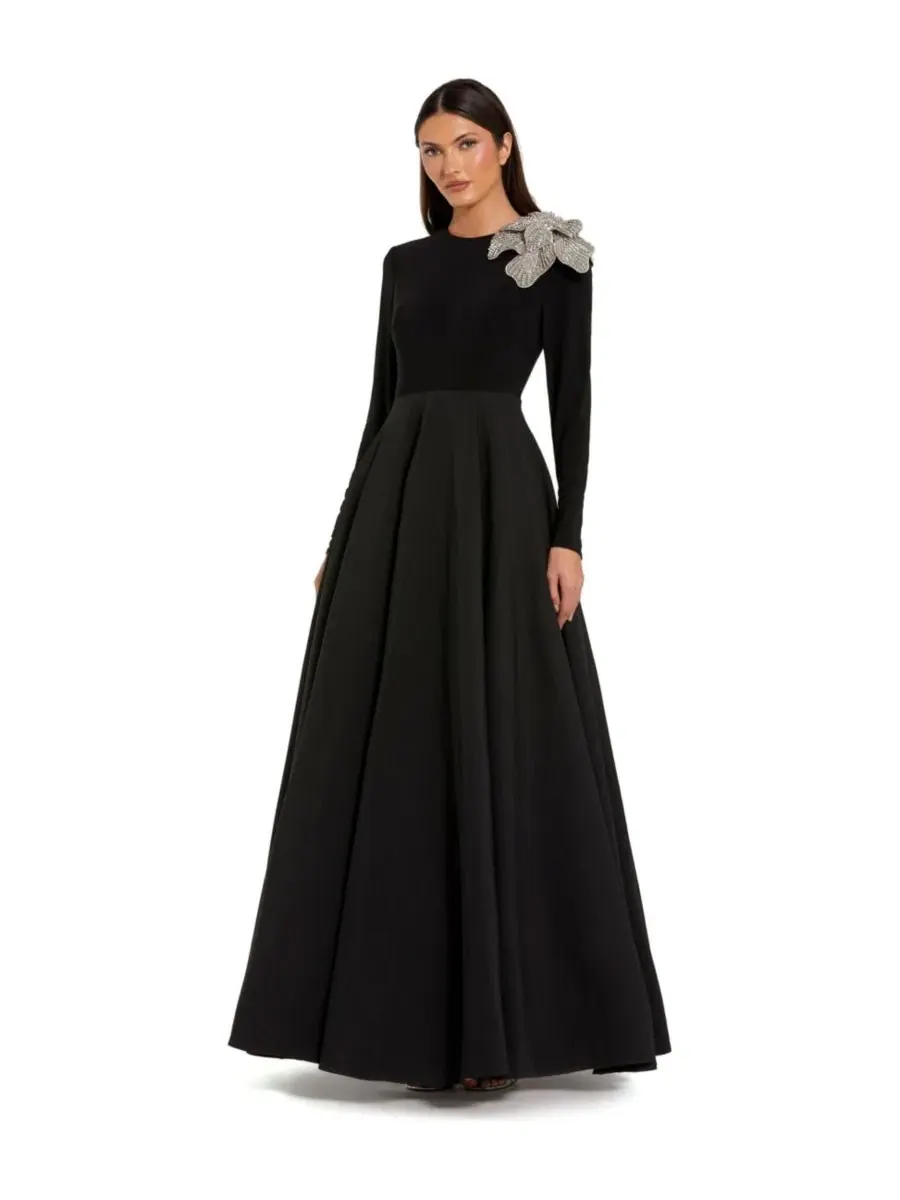 Вечернее платье с длинным рукавом и 3D-цветком, модель Petite Long Sleeve Taffeta 3D Flower Ball