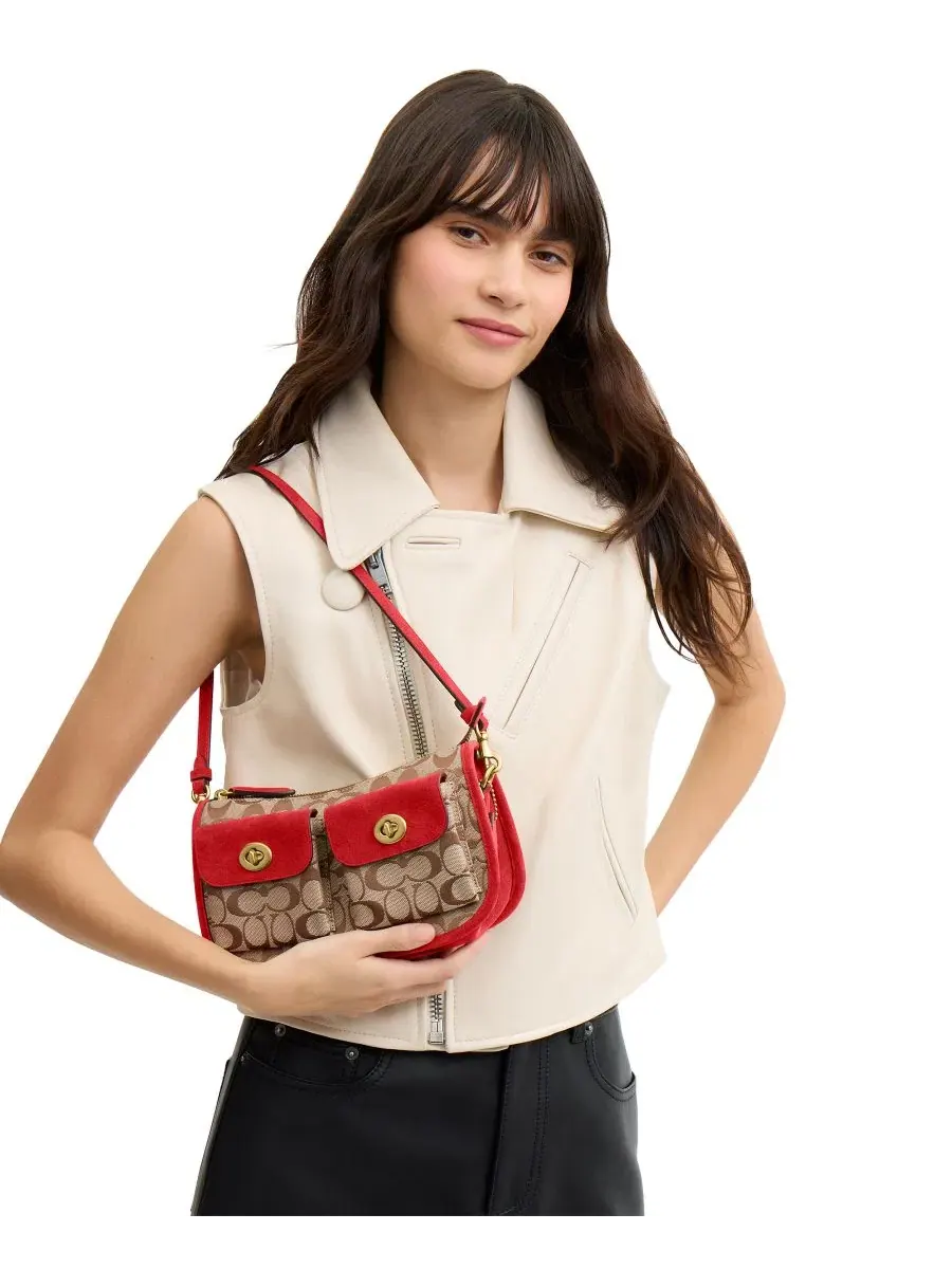 Сумка-шопер Waverly Small Signature Jacquard Twin Turnlock COACH, Brass Poppy Signature — изображение 10 из 12