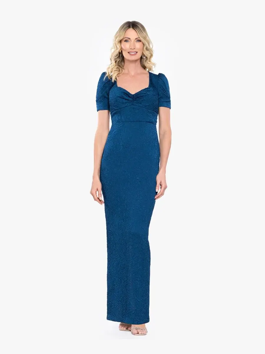 Вечернее платье с декольте и пышными рукавами, модель Sweetheart Neck Puff Short-Sleeve Gown B&A By