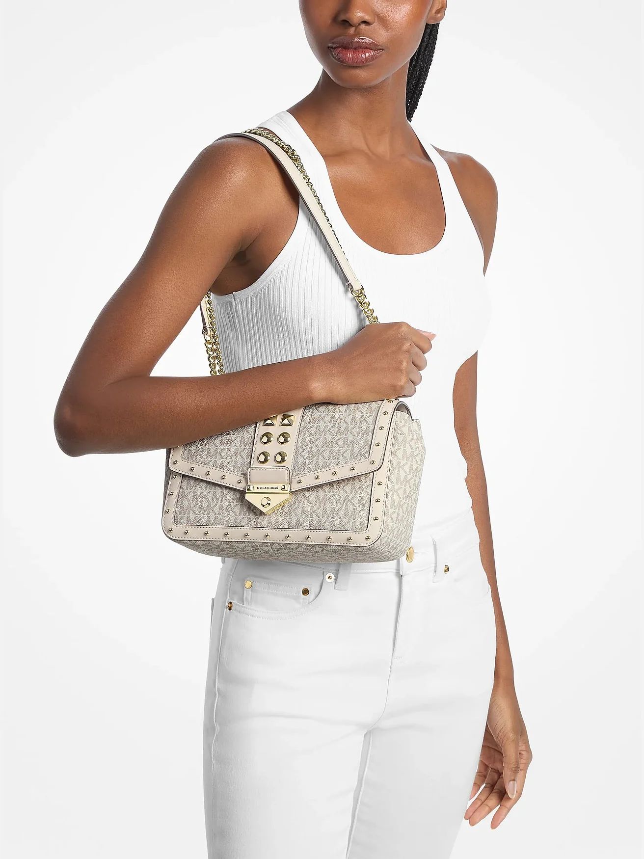 Сумка на плечо Michael Kors Soho Large с заклёпками и фирменным принтом — 3