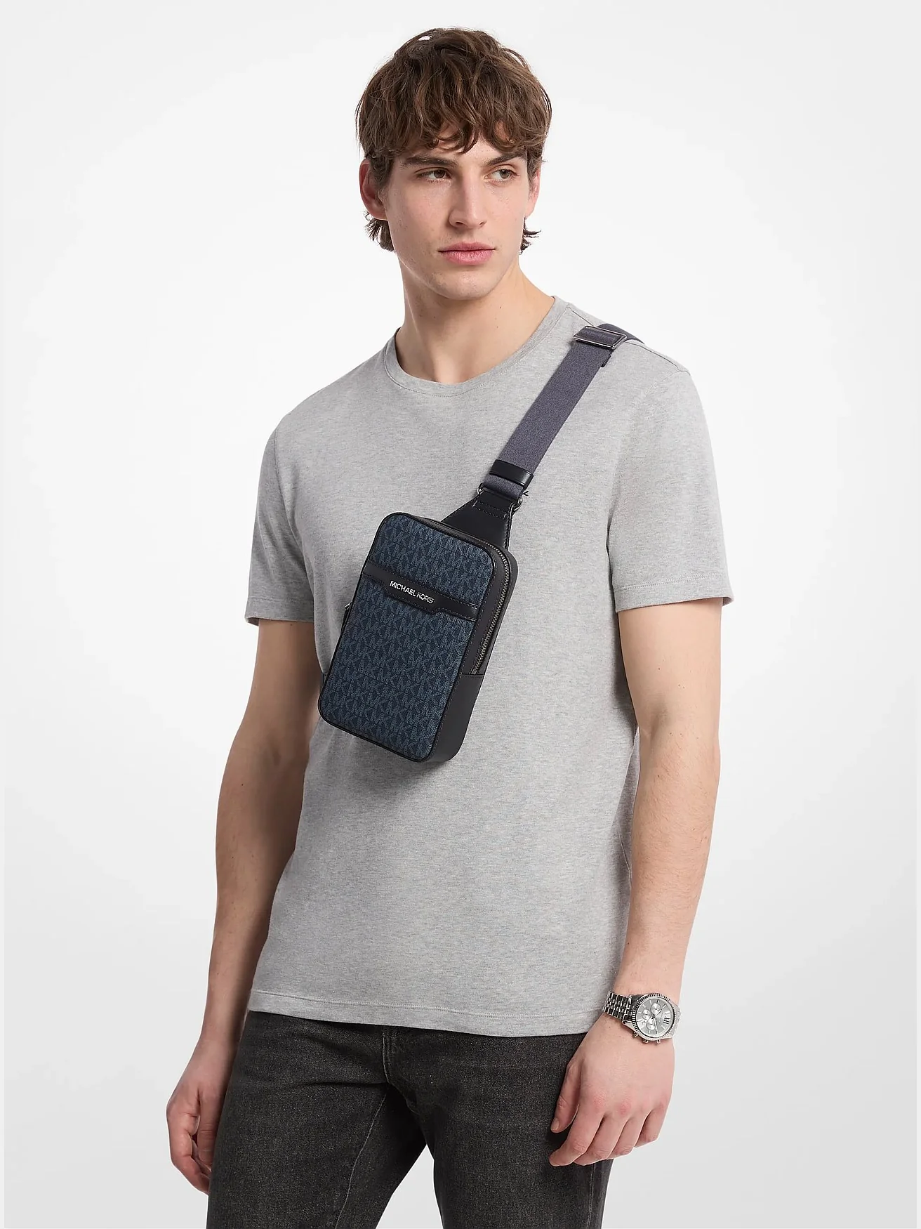 Рюкзак-слинг Michael Kors Cooper Signature с логотипом — 6