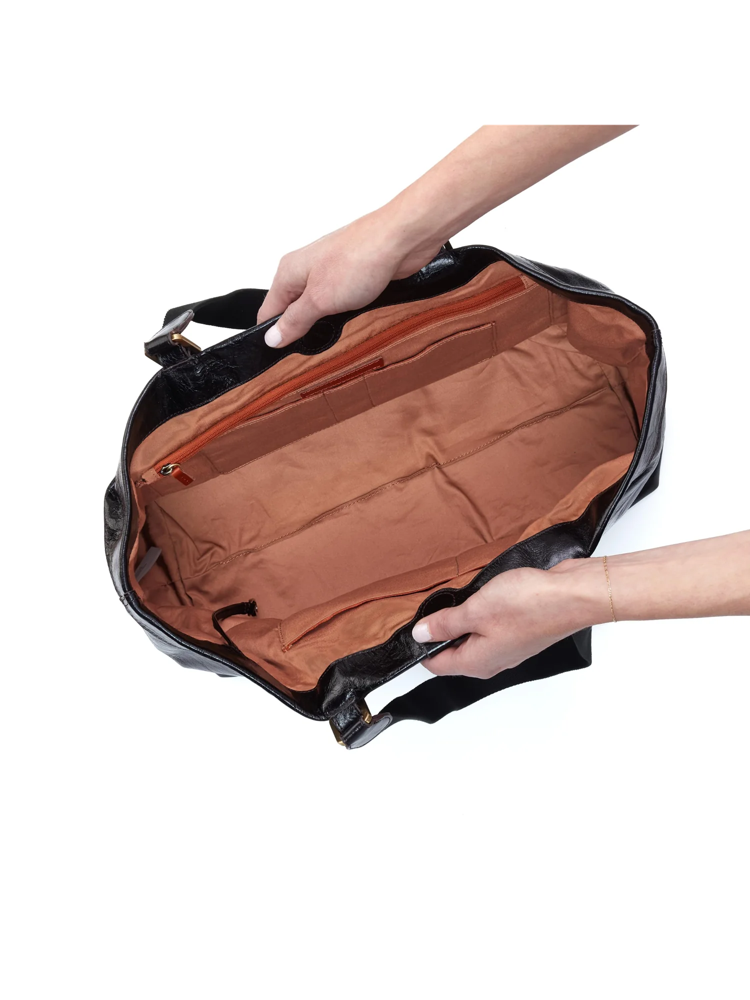 Сумка-тоут HOBO Romy Max Tote — изображение 3 из 4, черный