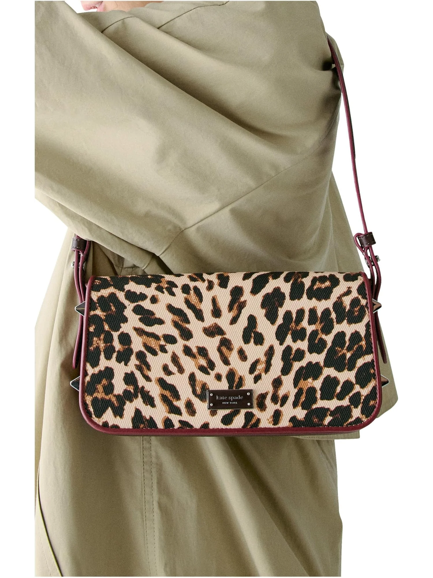 Сумка через плечо Kate Spade New York Liv Downtown Leopard Fabric Shoulder Bag — 4